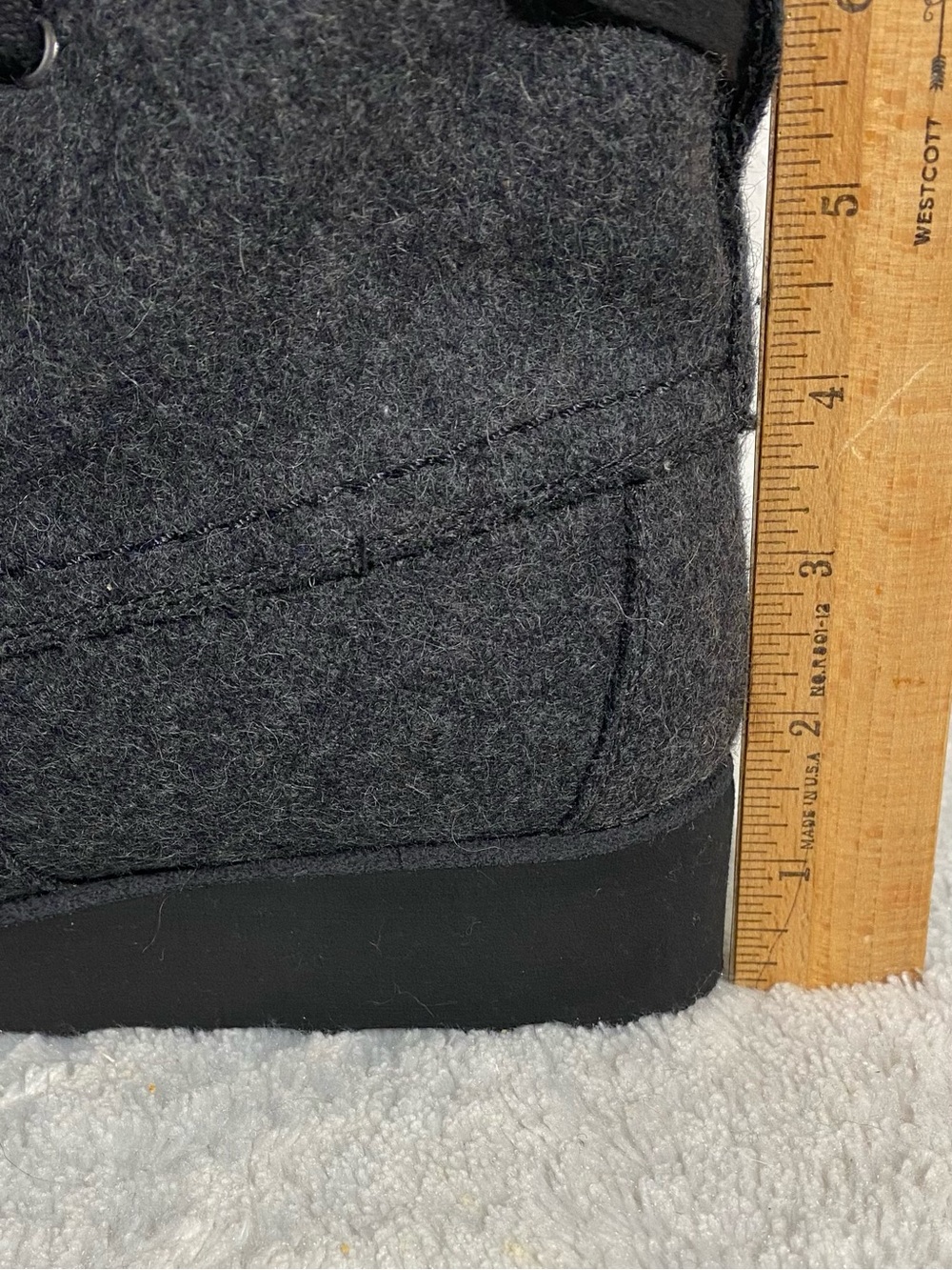 Bearpaw Krista Charcoal Gray Wool Felt Lace Up Boots Women’s Size 9 - Picture 9 of 12